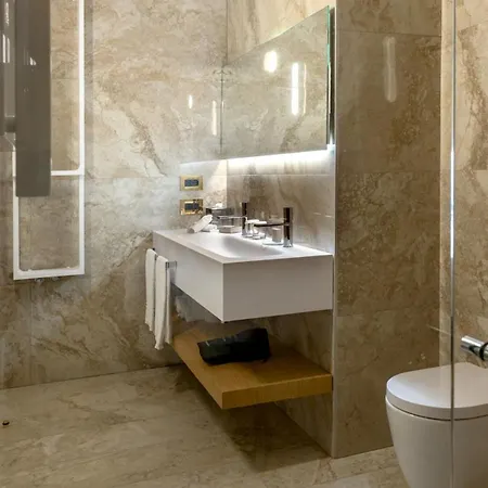 Vila Santa Maria Maddalena 10, Emma