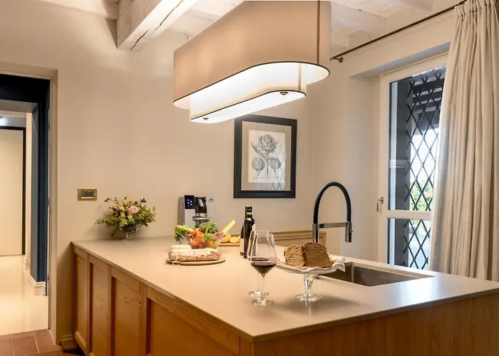 Santa Maria Maddalena 10, Emma * 카스텔산피에트로테르메